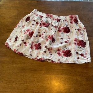 American Eagle Medium Floral Skirt